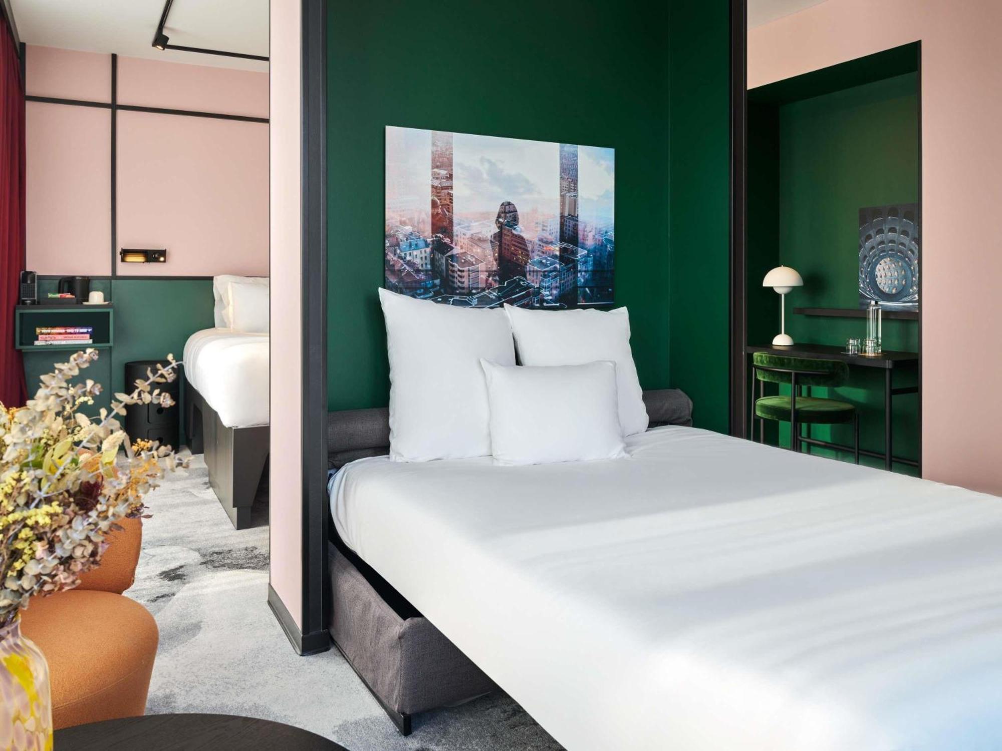 TRIBE Comfort Suite
