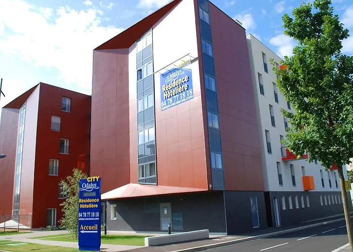 Appart'Hotel Odalys City - Bioparc Lyon Est